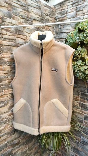 Country Flair winter gilet Size small but would fit medium Like new perfect condition Extremely warm, perfect for the winter