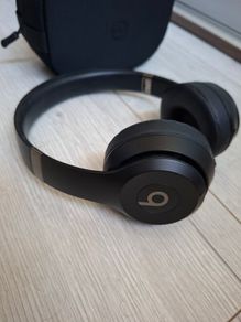 Beats Solo 4 headphones - nearly new