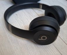 Beats Solo 4 headphones - nearly new