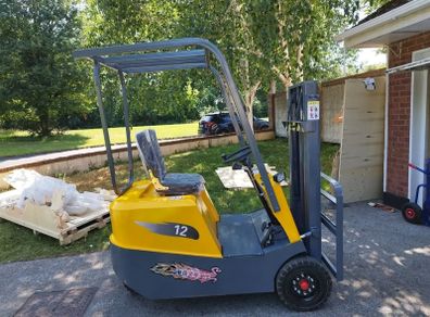 Electric Forklift