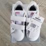 Kids Trainers Image 6