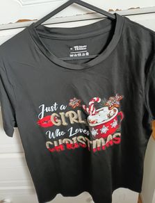 Medium size Christmas tee shirt