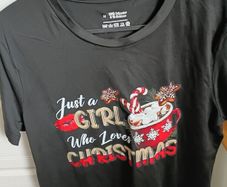 Medium size Christmas tee shirt