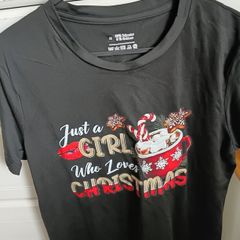 Medium size Christmas tee shirt