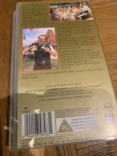 The Darling Buds of May - Vol 1