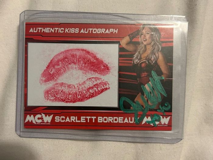 Assortment of autographs