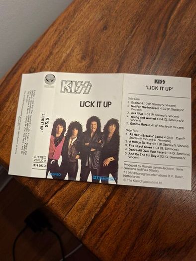 KISS: Lick It Up -Cassette
