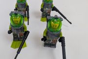 100% lego Divers x 4