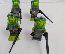 100% lego Divers x 4