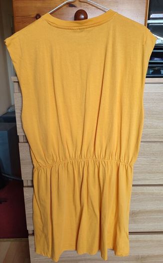 Size M Long tops - bundle of 2