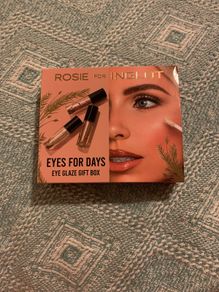 Eye Makeup Rosie for Inglot gift box