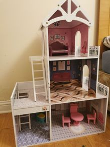 doll house