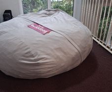 Beanbag with full memory foam filling
