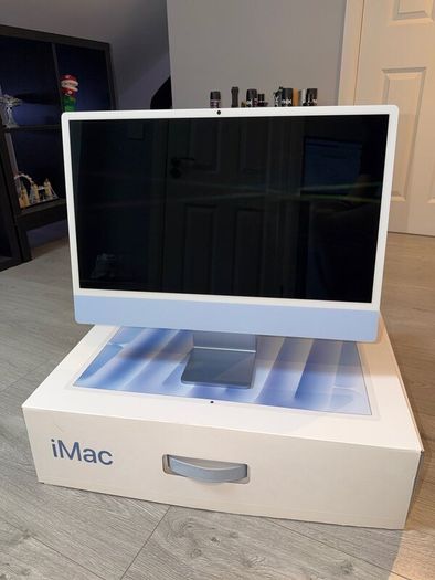 2024 M4 iMac - Blue