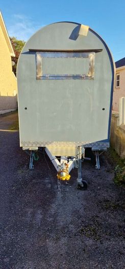 Food trailer