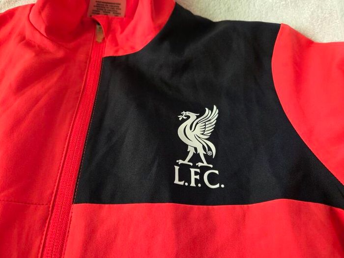 Liverpool Football Club Jacket 2017 to 2018 Childrens Large New Balance