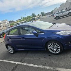 2014 Ford Fiesta St-line  1.0l Automatictop Spec