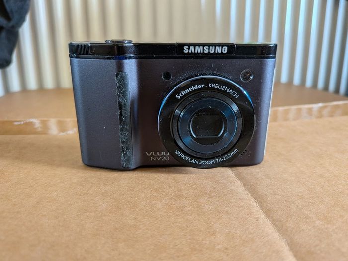 Samsung NV20 Digital Camera
