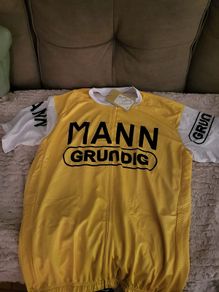 Retro cycling jersey