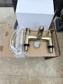Bath tap/shower