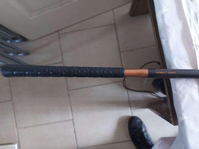 Taylor Made Titanium Bubble Shaft S-90 Plus Driver Golf Club, in very good condition