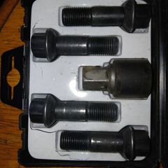 merch locknuts with key