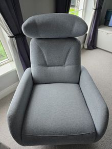 Recliner Swivel Chair Electric Battery Poweredd