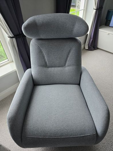 Recliner Swivel Chair Electric Battery Poweredd
