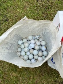 assorted golf balls
