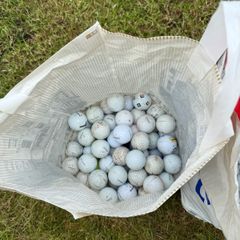 assorted golf balls