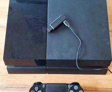 Modded + Refurbished PS4 500GB 11.00 GoldHEN with Games