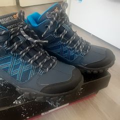 Hiking boots Regatta - NEW - women's size 4