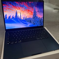 macbook air m2 midnight (2022)