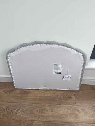 single headboard