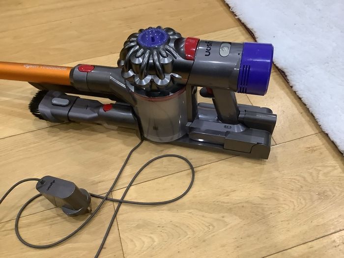 Dyson v8 absolute