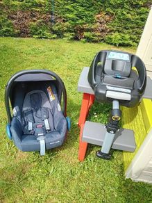 Maxi Cosi Car Seat & Easyfix Base