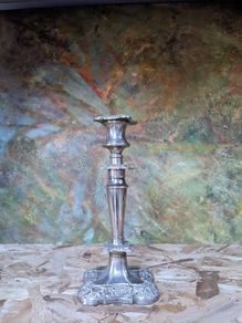 Candle holder