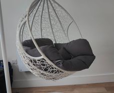 egg chair