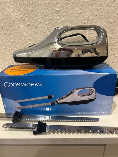 Electric Carving Knife
