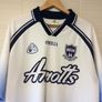 Dublin Jersey. Season 2002/2004. Official Oneills Dublin Goalkeepers Jersey. Authentic Original From 2002. Not A Modern Day Remake. Image 3