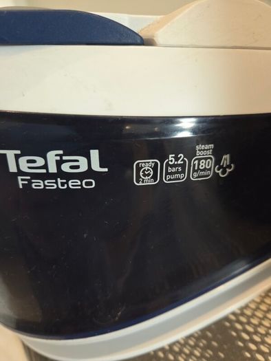 Tefal Fasteo Steam Iron