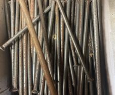 NAILS large qty