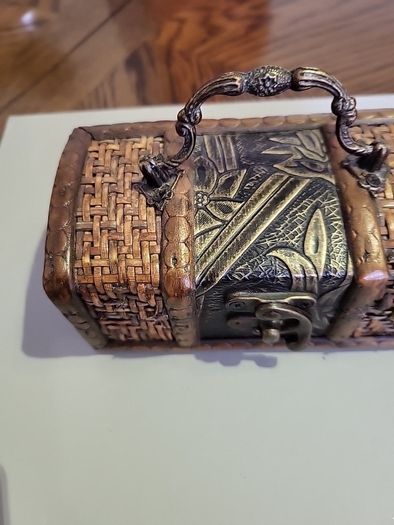 Trinket box