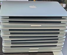 Apple MacBook Pro Job Lot Screens battery, HDD , keyboard spares/repairs