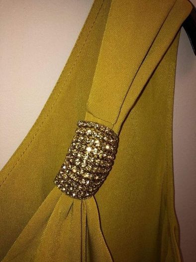 BRAND NEW Evening dress (size 22)