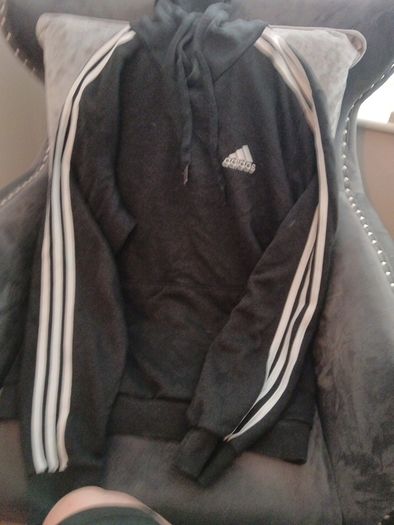 Sweat Shirt
