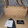 Chanel handbag Image 6