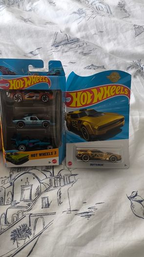 Hot Wheels Die-Cast Cars Bundle (Set of 4 Cars - Brand New / Sealed)