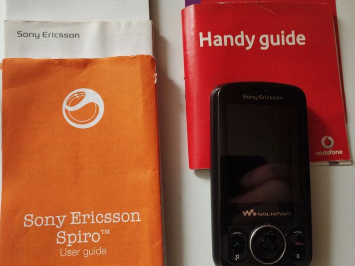 Sony Spiro Walkman Phone - New battery