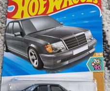 Hot Wheels - Mercedes-Benz 500 E